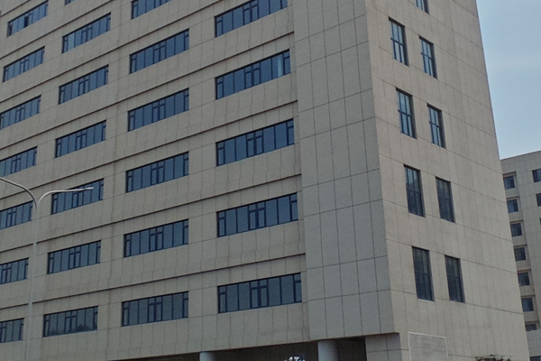 沈陽幕墻安裝維修石材鋁板材料的注意事項(xiàng) 沈陽幕墻安裝維修石材鋁板材料的注意事項(xiàng)